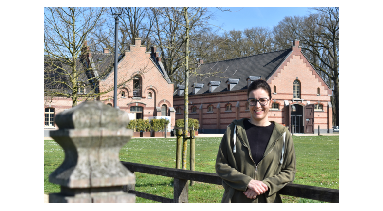 Esther Dufraing aan de Grote Hoeve in Merksplas Kolonie