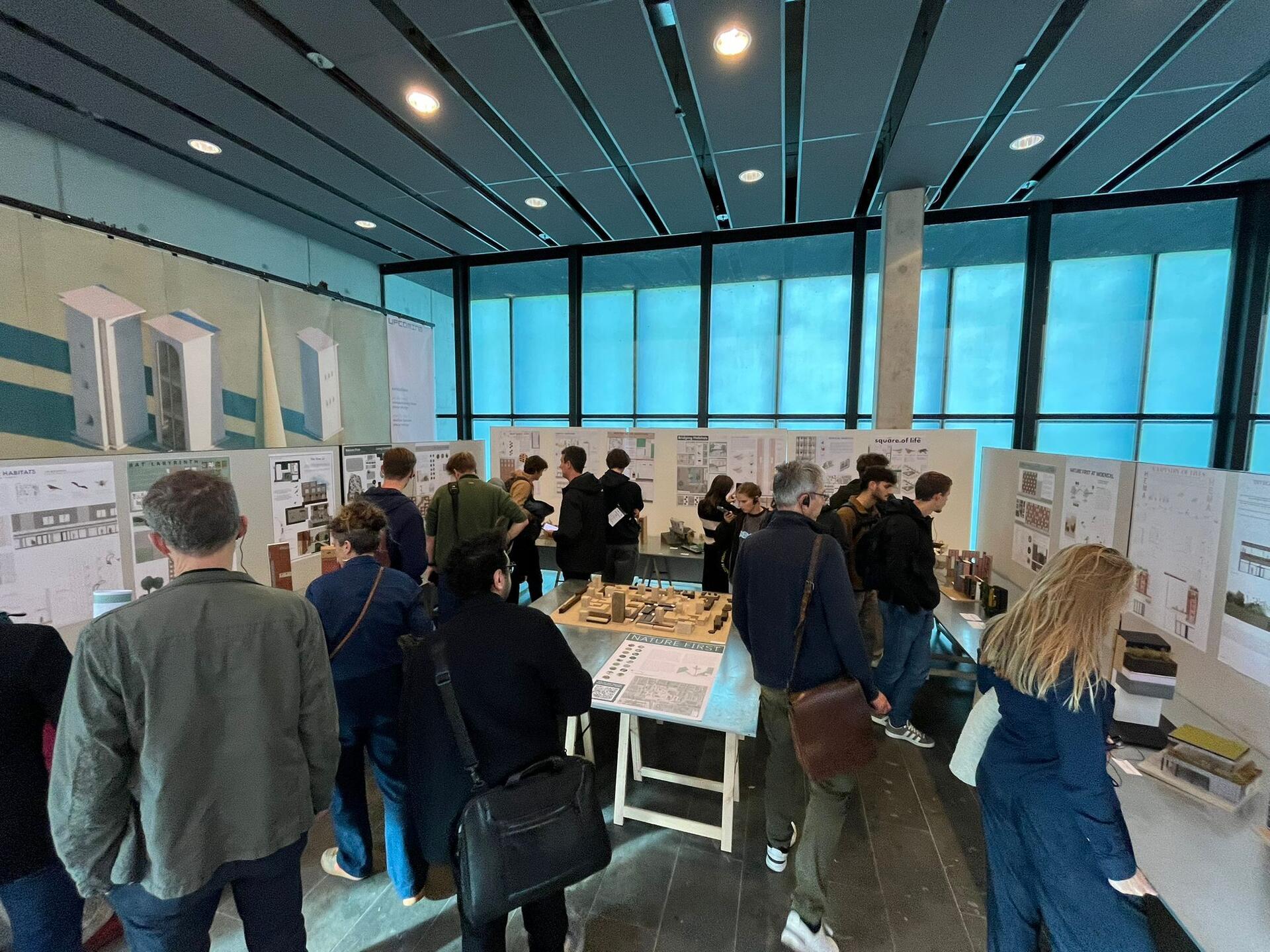 Natuurinbouw campussafari Studenten Midterm prototypes